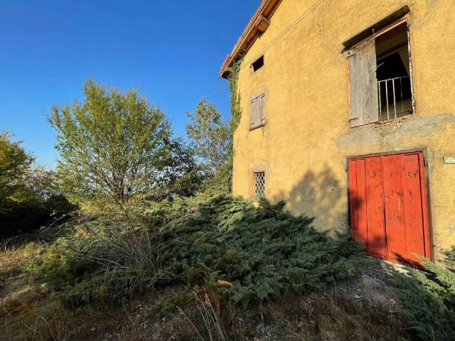 Rustico in vendita a Tresinaro - Secchia, Re