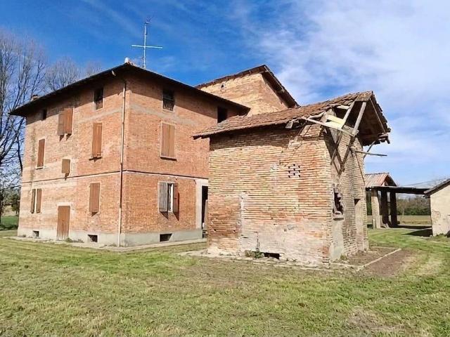 Rustico in vendita a Tresinaro - Secchia, Re