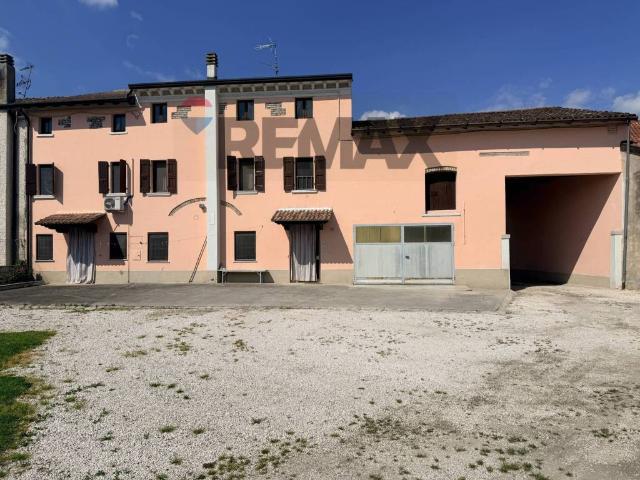 Rustico in vendita a Casaloldo, Lombardia