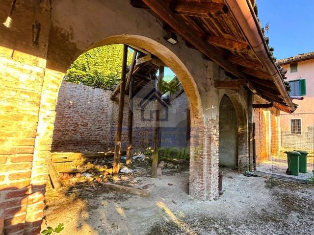 Rustico in vendita a Borasca, Casalpusterlengo