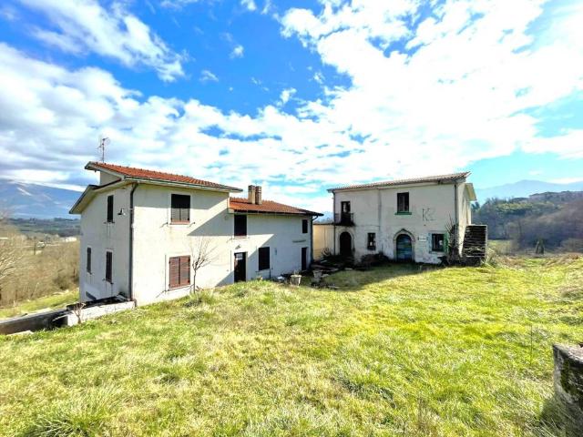 Rustico in vendita a Casalvieri, Lazio