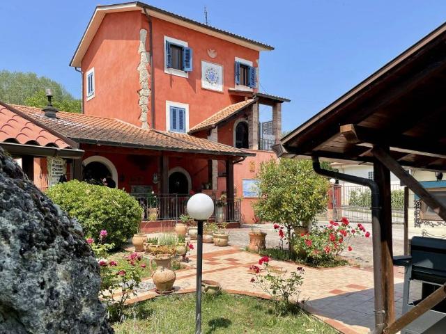 Rustico in vendita a Casalvieri, Lazio