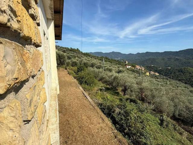 Rustico in vendita a Casanova Lerrone, Liguria