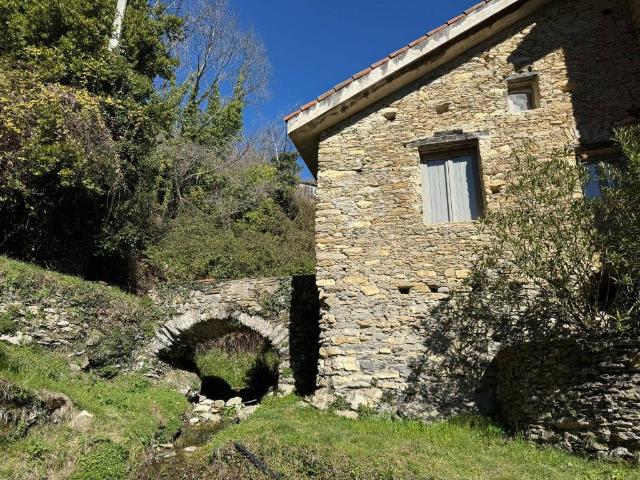 Rustico in vendita a Casanova Lerrone, Liguria