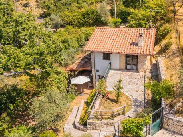 Rustico in vendita a Collelungo, Casaprota