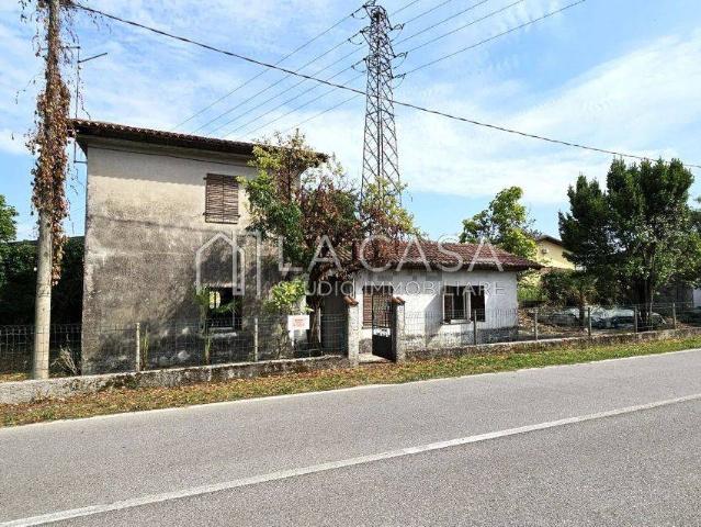 Rustico in vendita a Casarsa Della Delizia, Friuli-Venezia Giulia