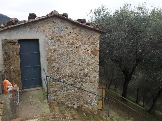 Rustico in vendita a Verici inferiore, Casarza Ligure