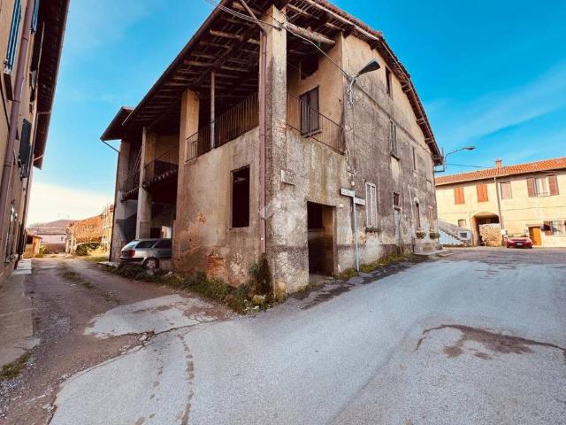 Rustico in vendita a Valaperta, Casatenovo