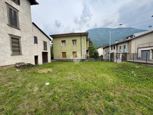 Rustico in vendita a Casazza, Lombardia