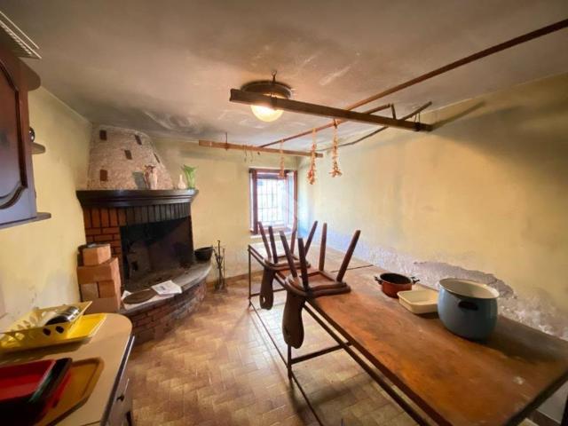 Rustico in vendita a Colognola, Casazza