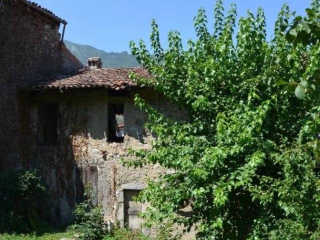 Rustico in vendita a Colognola, Casazza