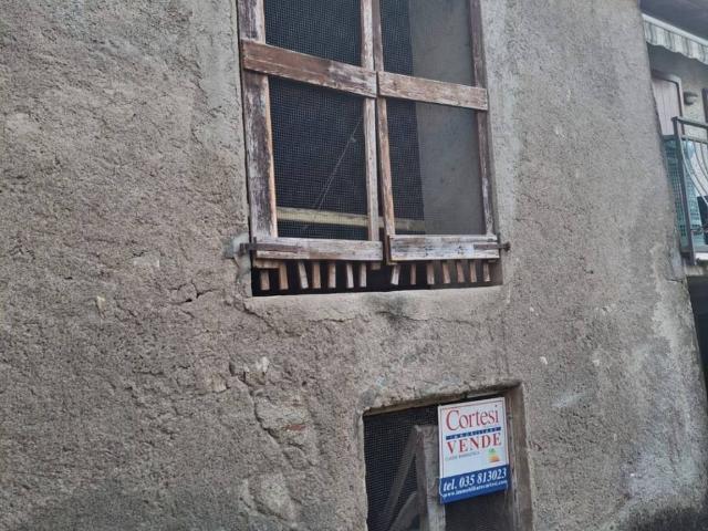 Rustico in vendita a Colognola, Casazza