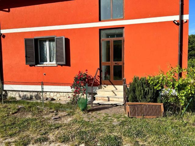 Rustico in vendita a Cascia, Umbria