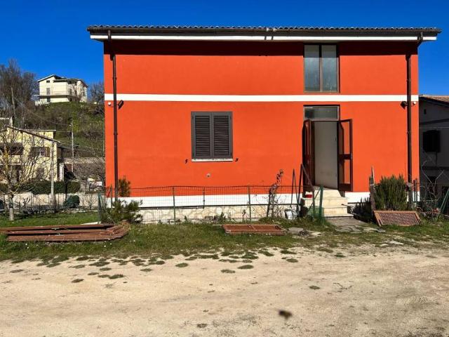 Rustico in vendita a Cascia, Umbria