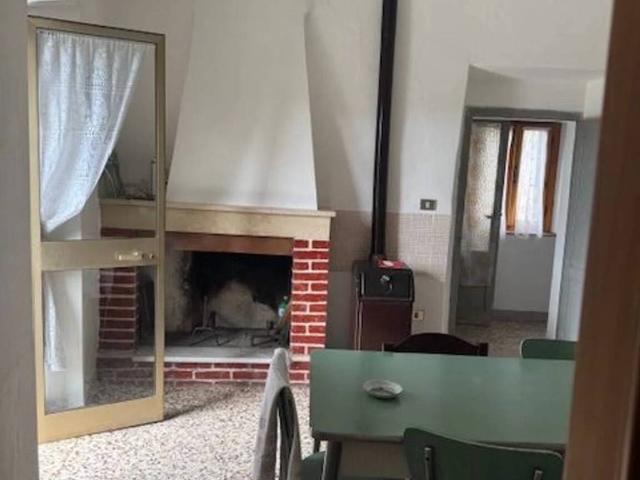 Rustico in vendita a Casciana Terme Lari, Collemontanino