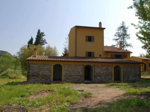 Rustico in vendita a Casciana Terme Lari, Lavaiano