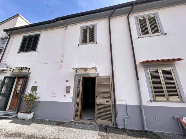 Rustico in vendita a San Donato, Cascina