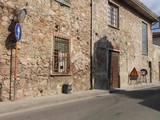 Rustico in vendita a Navacchio, Cascina