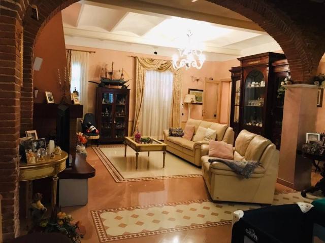 Rustico in vendita a Cascina, Toscana