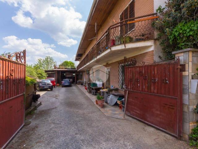 Rustico in vendita a Piemonte, Torino