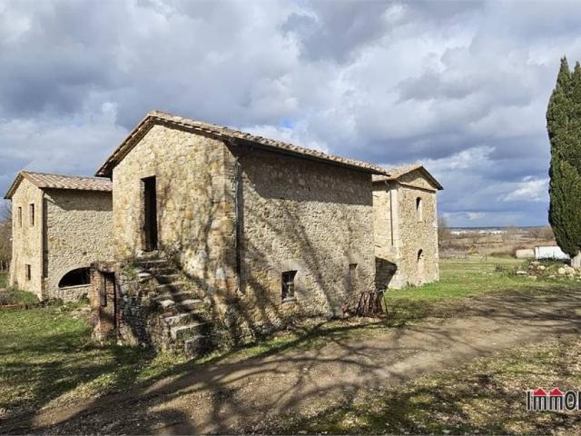 Rustico in vendita a Casole D'elsa, Toscana