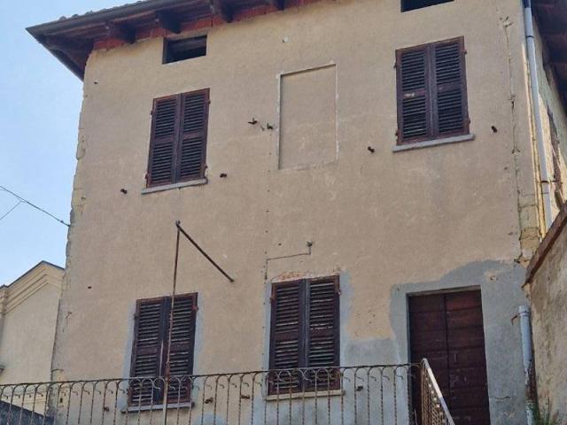 Rustico in vendita a Piemonte, Asti