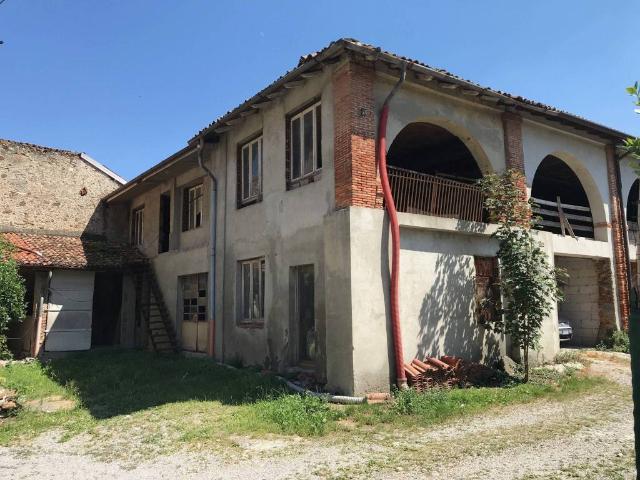 Rustico in vendita a Cassago Brianza, Lombardia