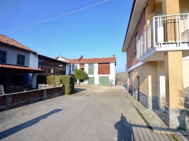 Rustico in vendita a Piemonte, Asti