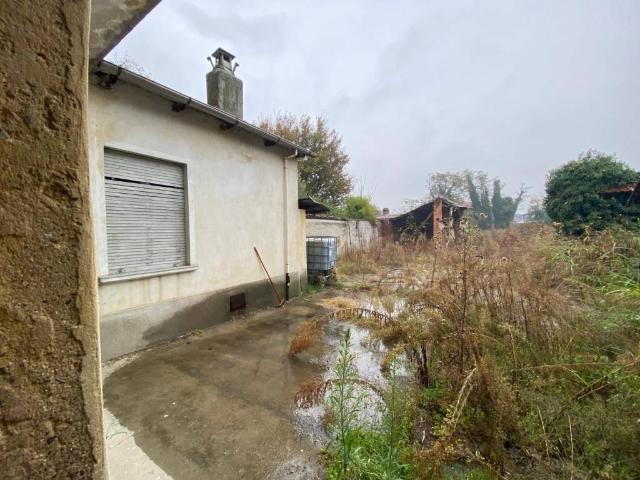Rustico in vendita a Cassolnovo, Lombardia