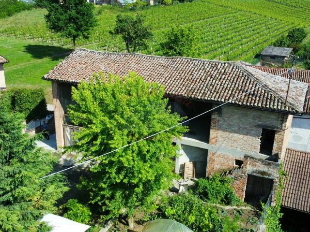 Rustico in vendita a Farinere, Castagnole delle Lanze