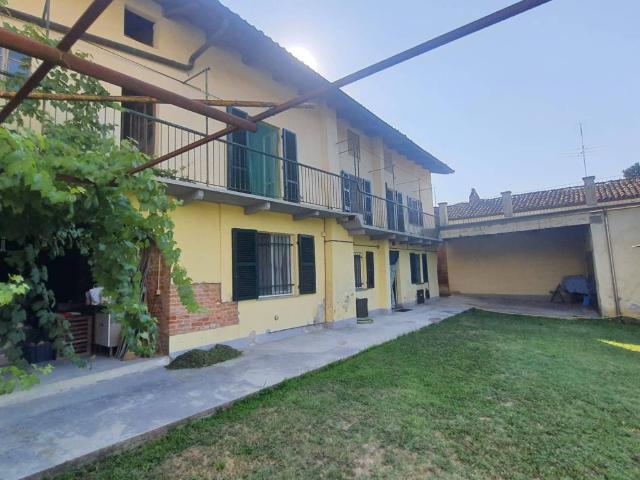 Rustico in vendita a Castagnole Monferrato, Asti