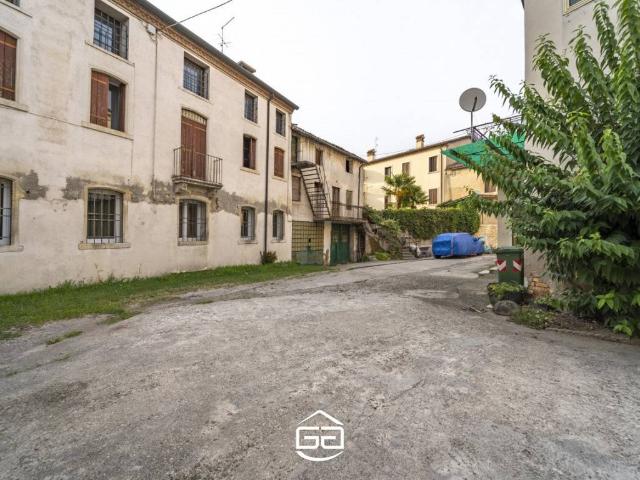 Rustico in vendita a Castegnero, Veneto