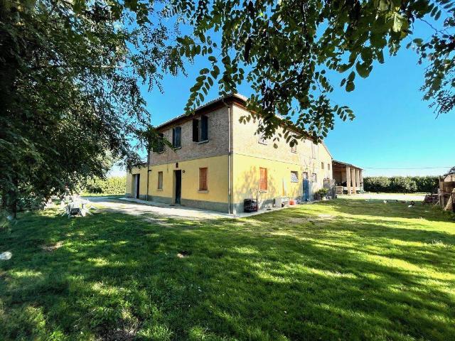 Rustico in vendita a Unione della Romagna Faentina, Castel Bolognese