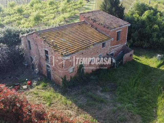 Rustico in vendita a Unione della Romagna Faentina, Castel Bolognese