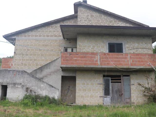 Rustico in vendita a Castel Campagnano, Campania