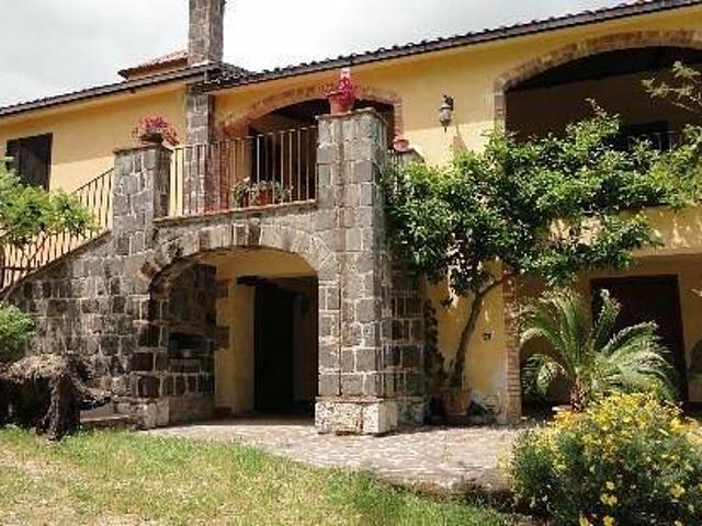 Rustico in vendita a Castel Campagnano, Campania