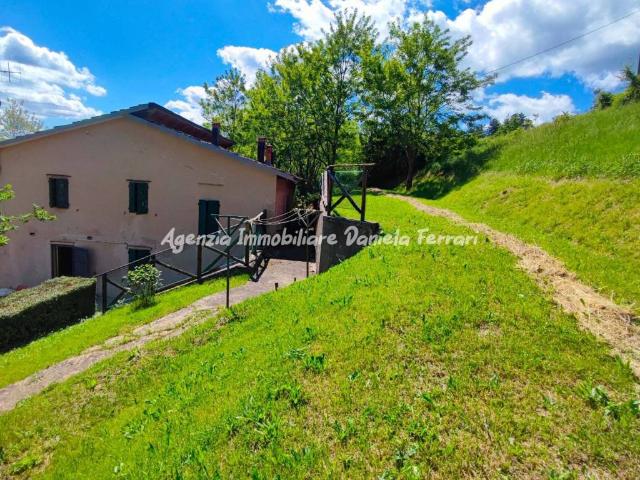 Rustico in vendita a Unione dell'Appennino Bolognese, Castel D'aiano