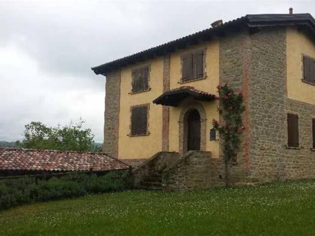 Rustico in vendita a Unione dell'Appennino Bolognese, Castel D'aiano