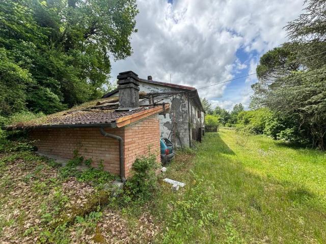 Rustico in vendita a Unione dell'Appennino Bolognese, Castel Di Casio