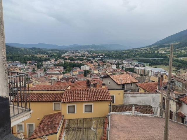 Rustico in vendita a Castel Di Sangro, Abruzzo