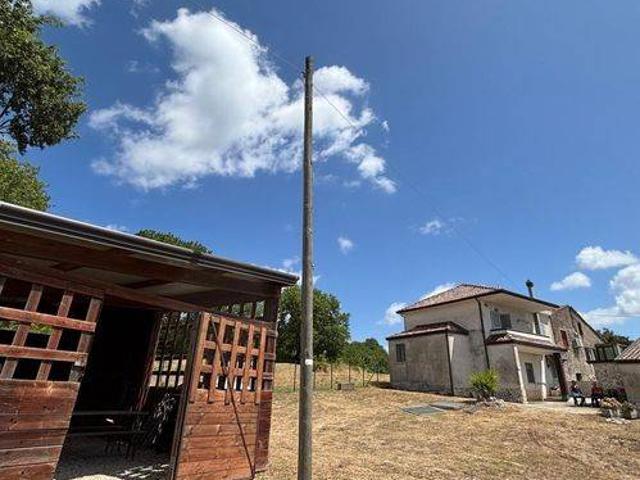 Rustico in vendita a Sasso, Castel di Sasso
