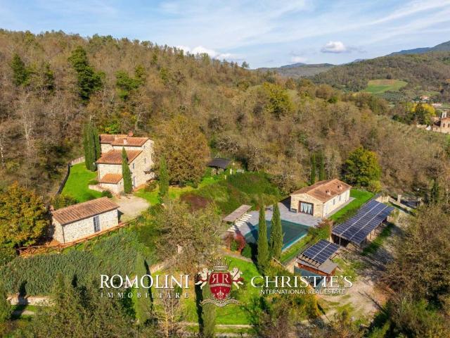 Rustico in vendita a Castel Focognano, Toscana