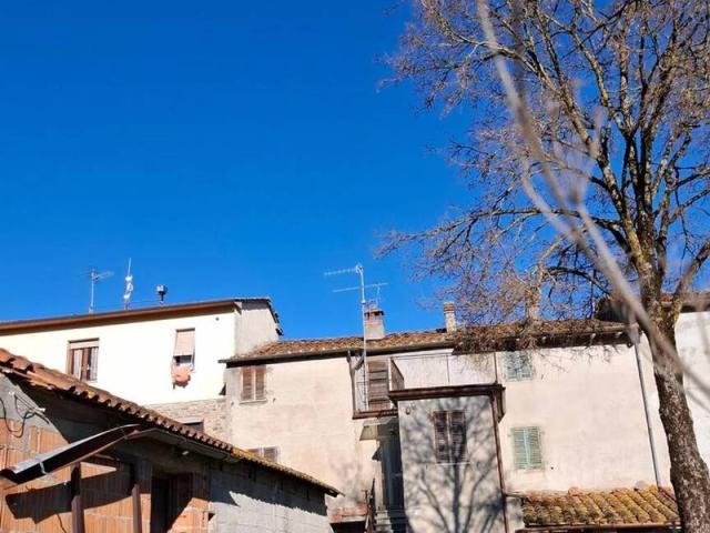 Rustico in vendita a Castel Focognano, Toscana