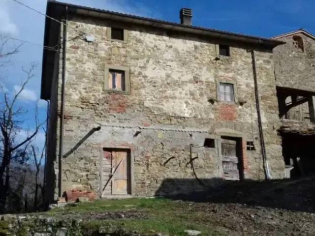 Rustico in vendita a Castel Focognano, Toscana