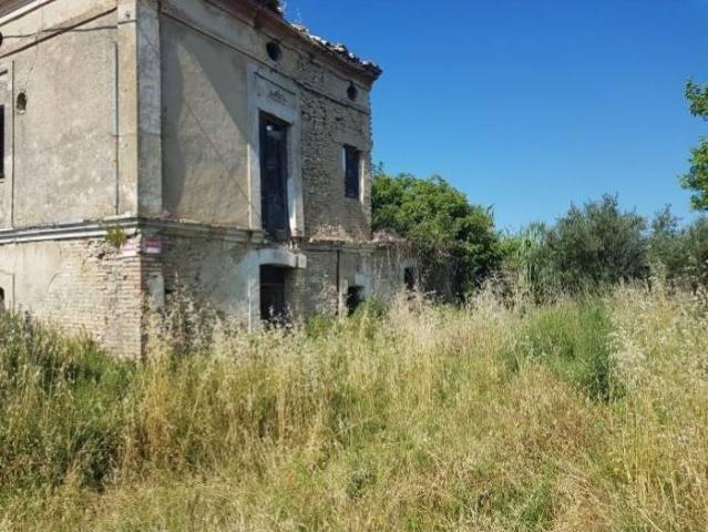 Rustico in vendita a Castel Frentano, Abruzzo