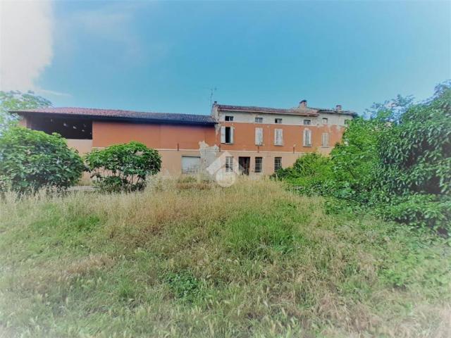 Rustico in vendita a Castel Goffredo, Lombardia
