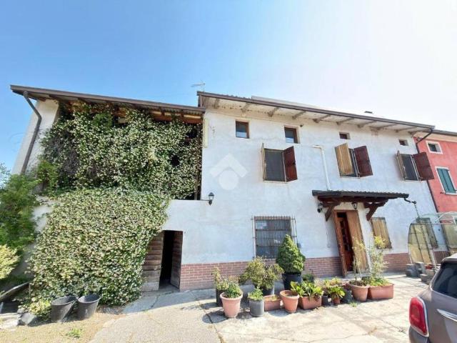 Rustico in vendita a Castel Goffredo, Lombardia