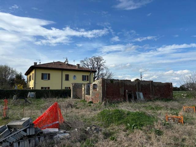 Rustico in vendita a Unione Reno Galliera, Castel Maggiore