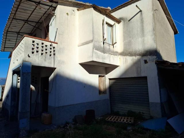 Rustico in vendita a Castel Ritaldi, Umbria