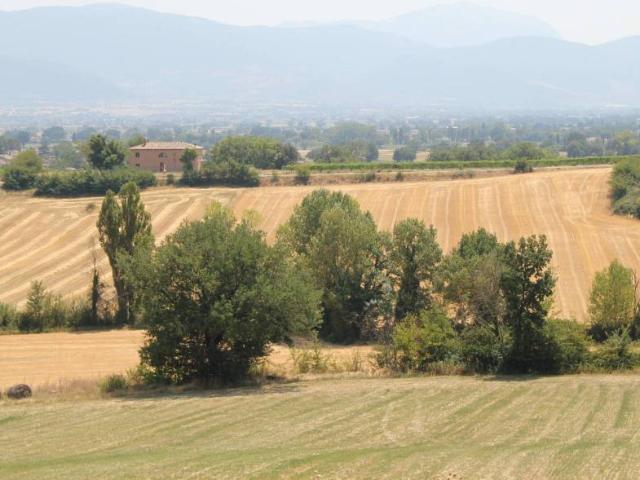 Rustico in vendita a Castel Ritaldi, Umbria